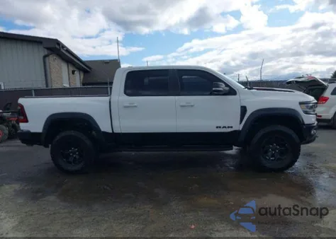 2022 Ram 1500 из США, поврежденный, VIN 1C6SRFU92NN215570